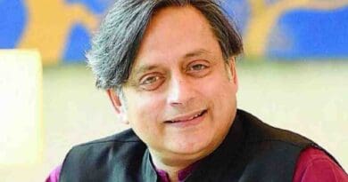 newsseals-shashitharoor