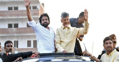 TDP Chief N. Chandrababu Naidu and Jana Sena Party president Pawan Kalyan during a roadshow