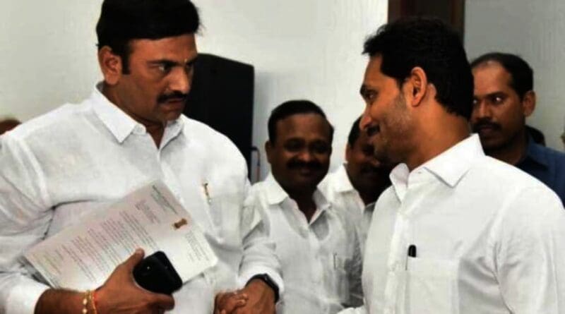 newsseals-raghuramakrishnamrajuysjagan