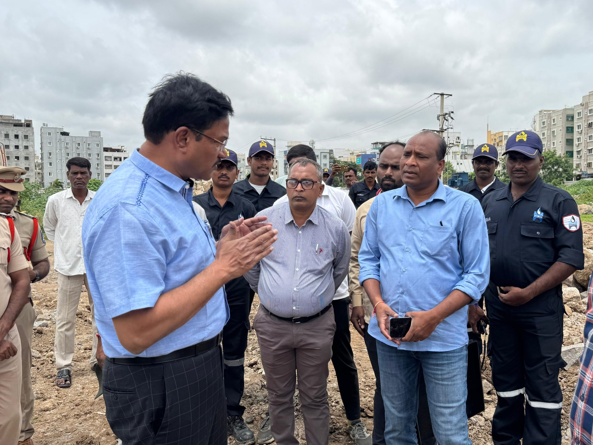చెరువుల పున‌రుద్ధ‌ర‌ణ వేగంగా జ‌ర‌గాలి