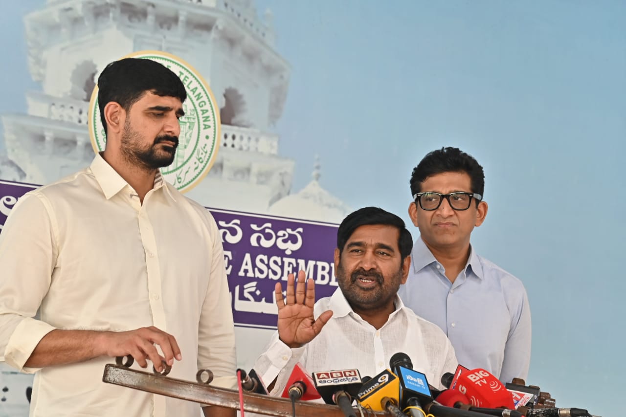 ఫిరాయింపు ఎమ్మెల్యేల‌పై వేటు ప‌డ‌డం ఖాయం