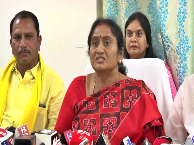 జగన్ రివర్స్ డ్రామాలు ఆపితే బెట‌ర్ : స‌విత‌