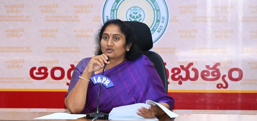 newsseals-ministersavitha