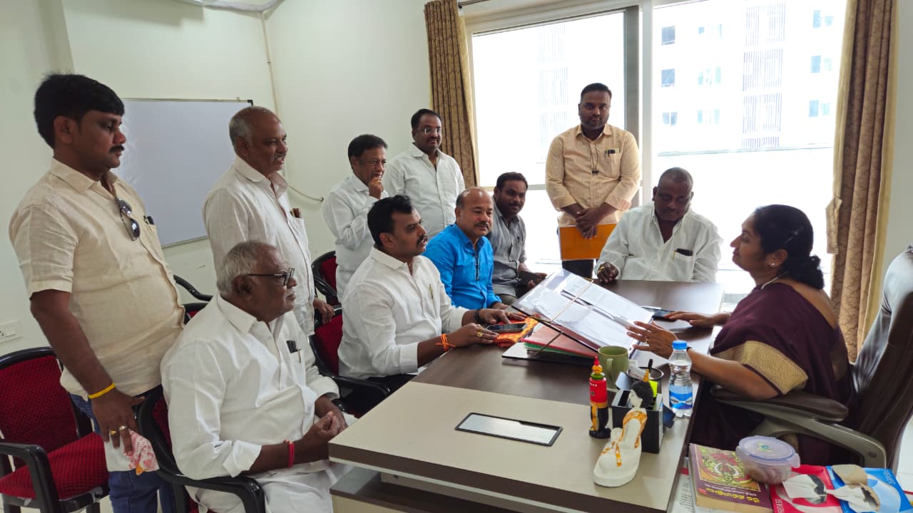 కురుబల ఉన్నతే చంద్రబాబు లక్ష్యం