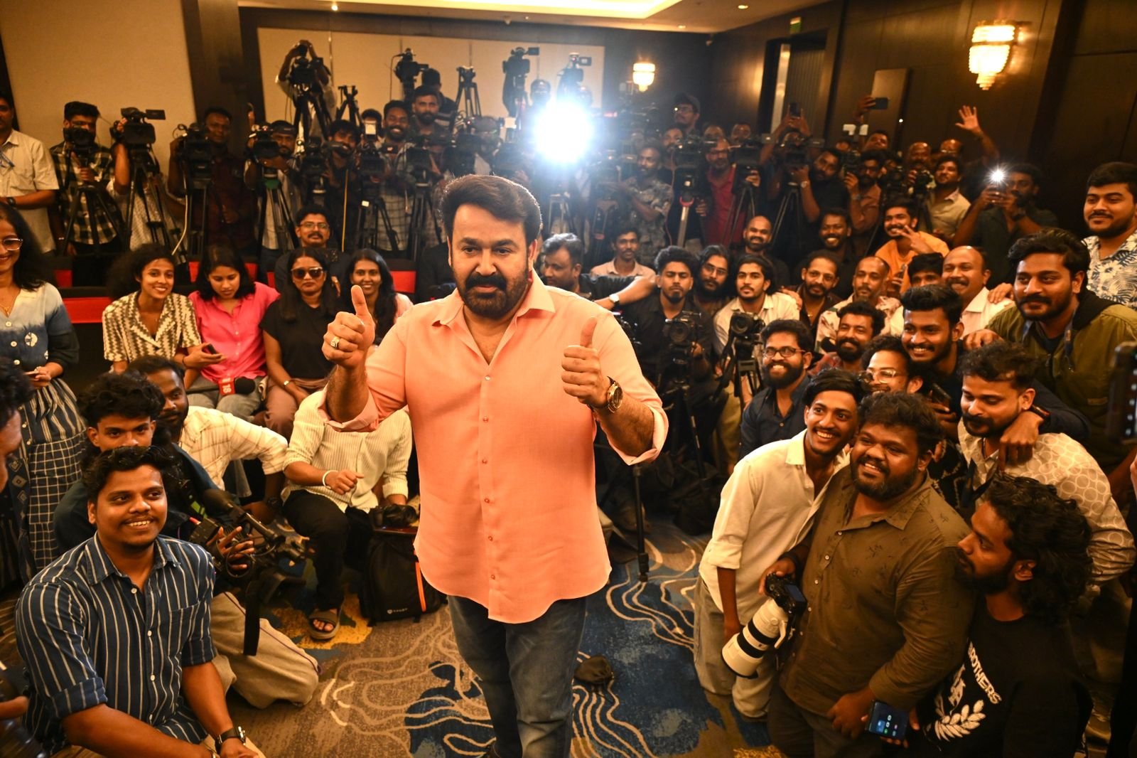 ఫాల్కే పుర‌స్కారం ప్ర‌తి ఒక్క‌రికి అంకితం