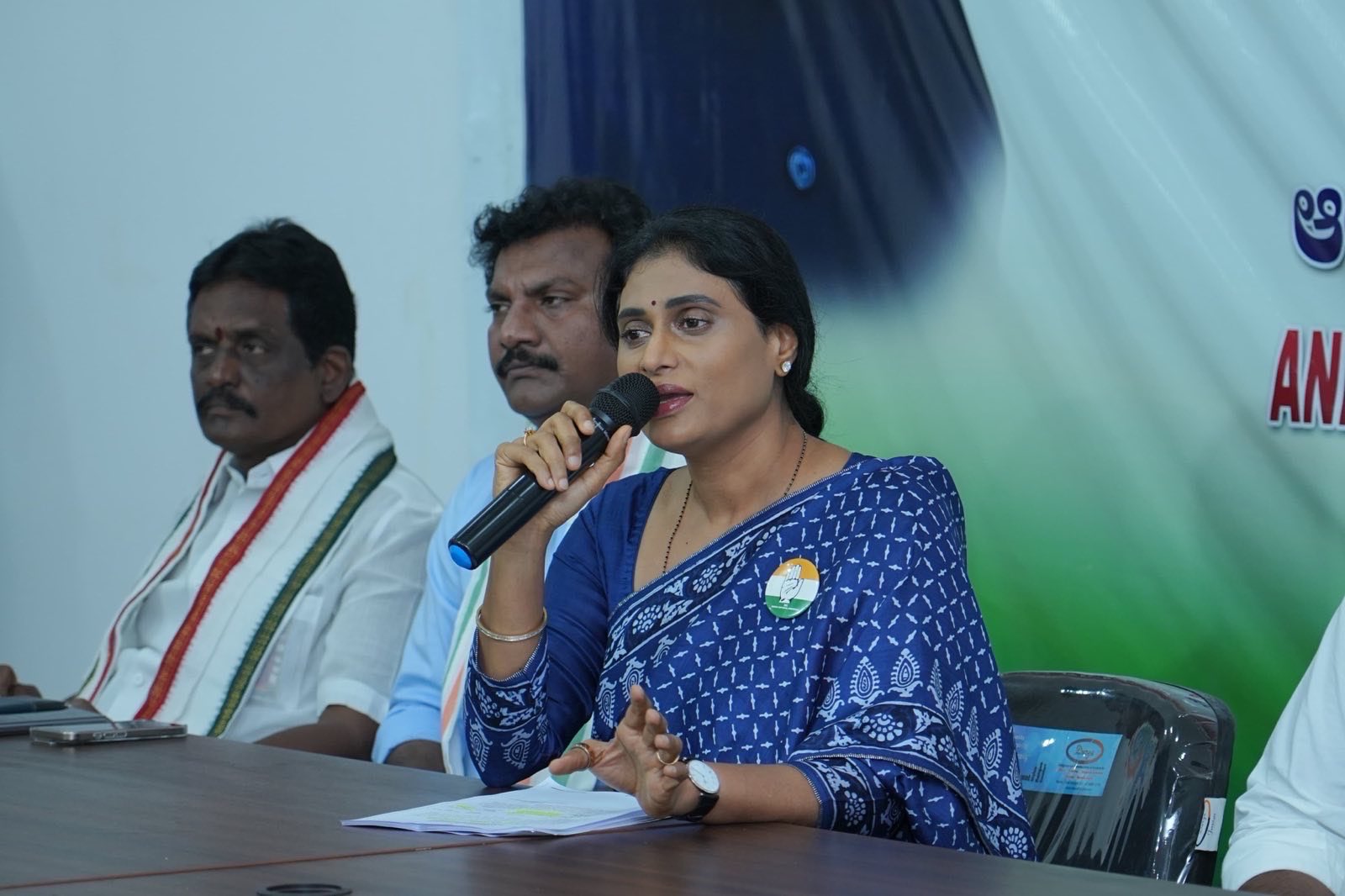 ఆరోగ్య‌శ్రీ‌కి పాత‌ర బీమా కంపెనీల‌కు జాత‌ర