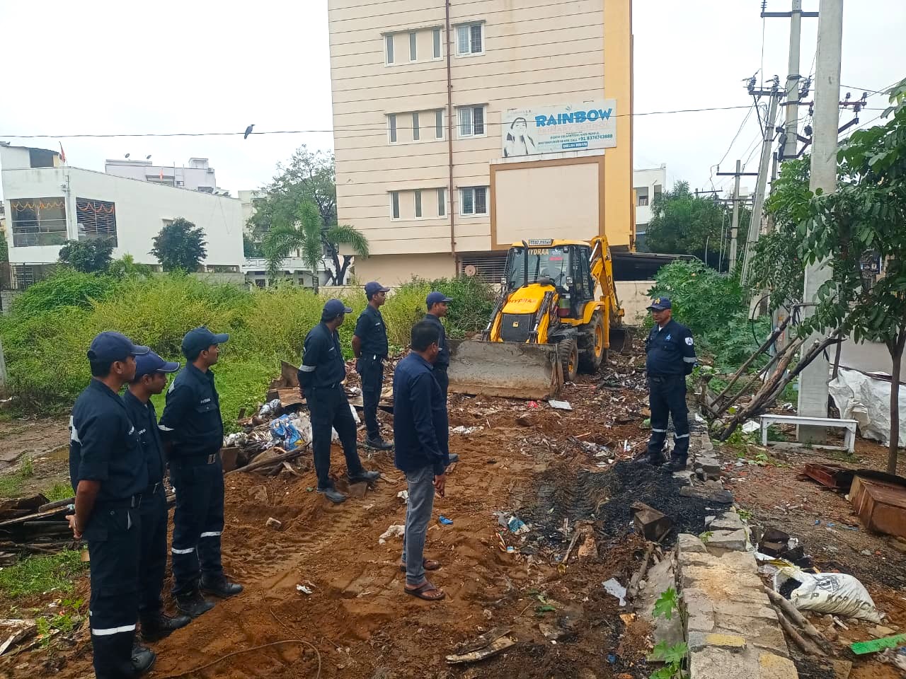 ప‌లు చోట్ల ఆక్ర‌మ‌ణ‌లు తొల‌గించిన హైడ్రా
