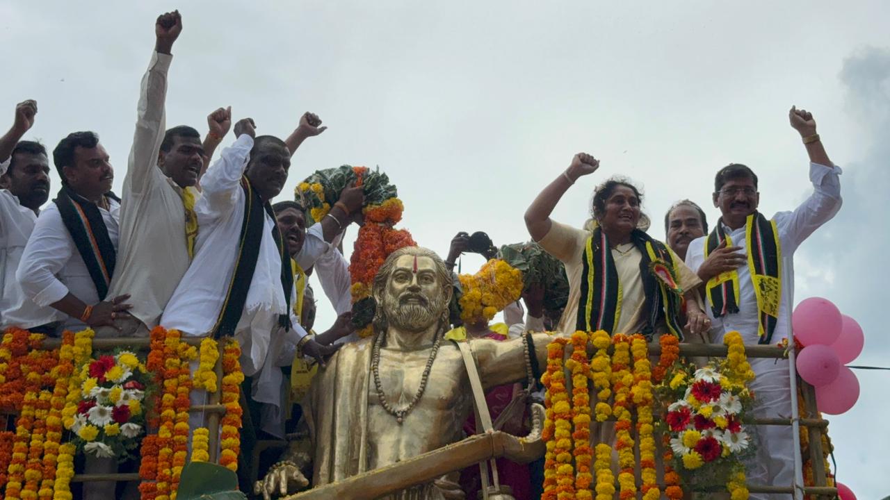 భ‌క్త క‌న‌క‌దాస‌ను స్పూర్తిగా తీసుకోవాలి