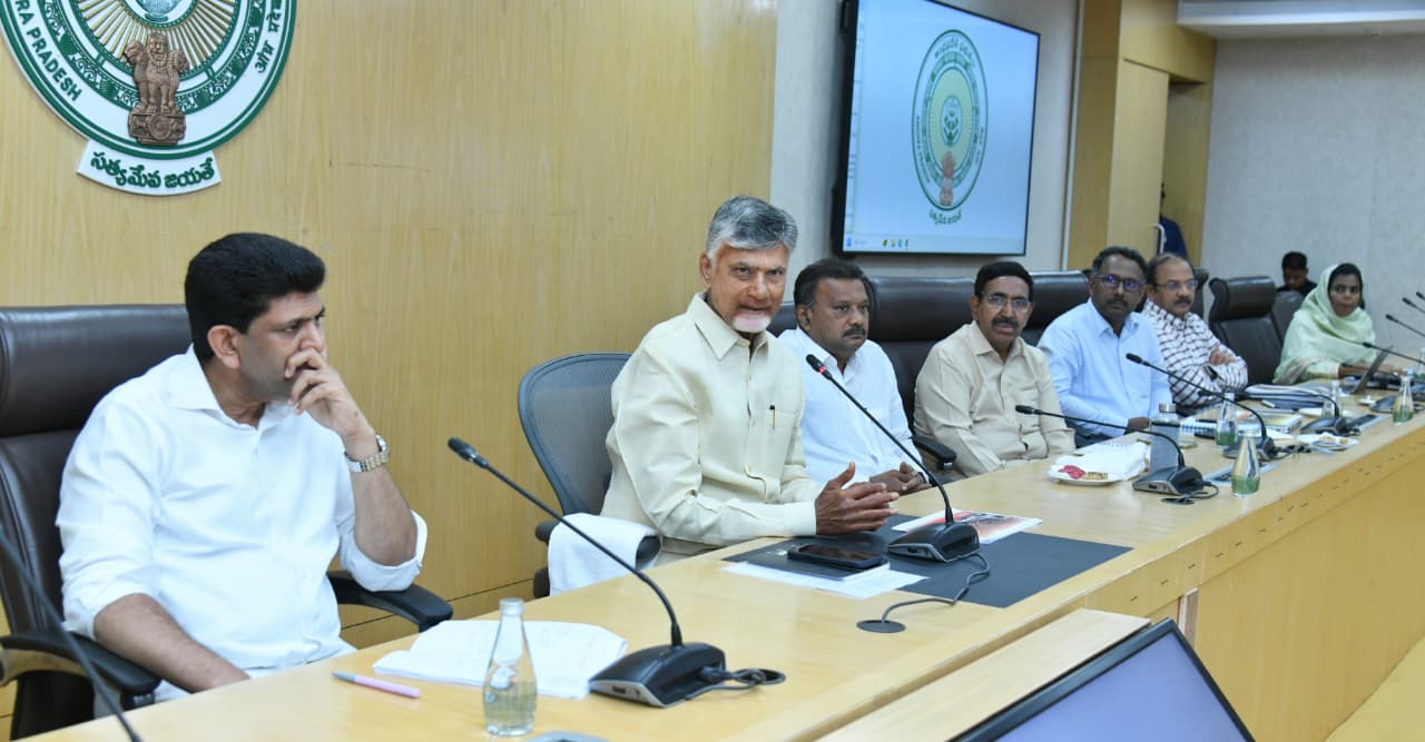 రాజ‌ధాని రైతుల‌కు స‌ర్కార్ ఆలంబ‌న