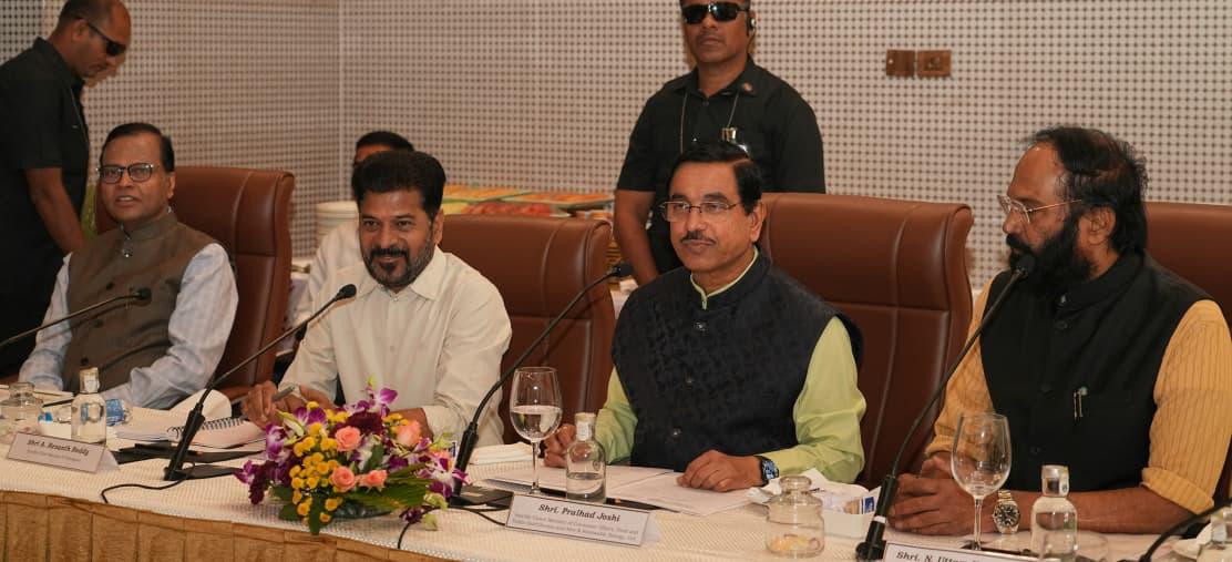 తెలంగాణ రాష్ట్రంలోనే స‌న్న బియ్యం