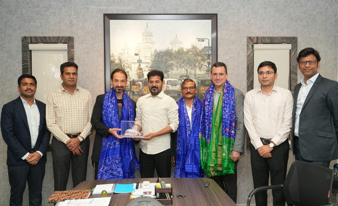 సీఎంను క‌లిసిన అన‌లాగ్ ఏఐ సీఈవో