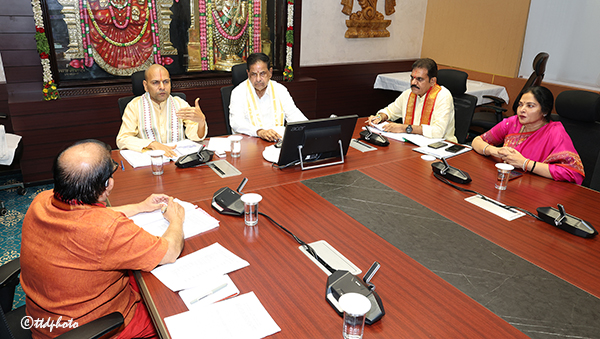 విస్తృతంగా హిందూ ధ‌ర్మ ప్ర‌చార ప‌రిష‌త్ సేవ‌లు