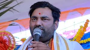 ప‌వ‌న్ ఆస్తులు అమ్ముకో విజ‌య‌వాడ వెళ్లిపో