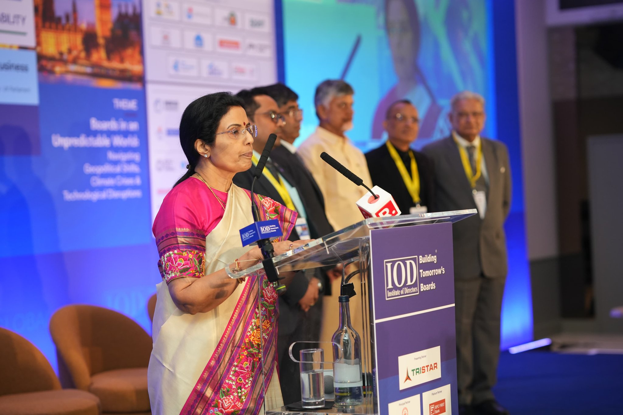 newsseals-NaaraBhuvaneshwari