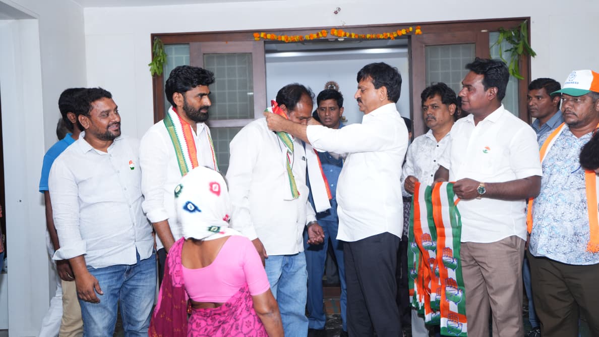 సానుభూతి ఓట్ల కోసం కేటీఆర్ పాకులాట