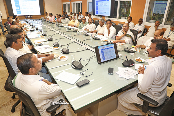 శ్రీ ప‌ద్మావ‌తి బ్ర‌హ్మోత్స‌వాలు ఘ‌నంగా చేప‌ట్టాలి