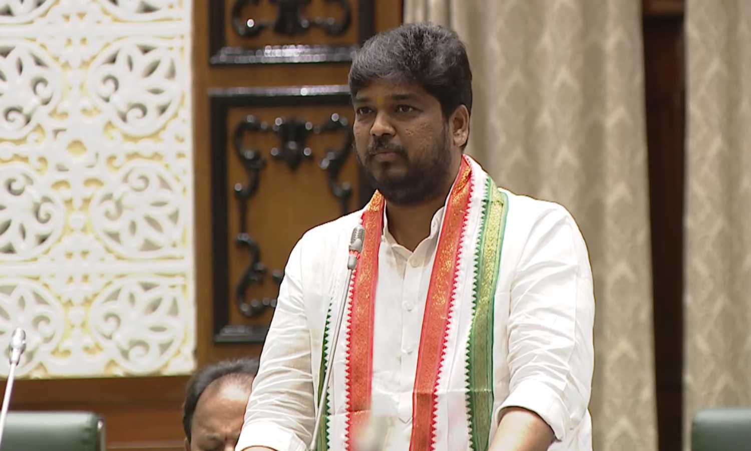 కృష్ణాన‌గ‌ర్ ను మునుగకుండా కాపాడండి