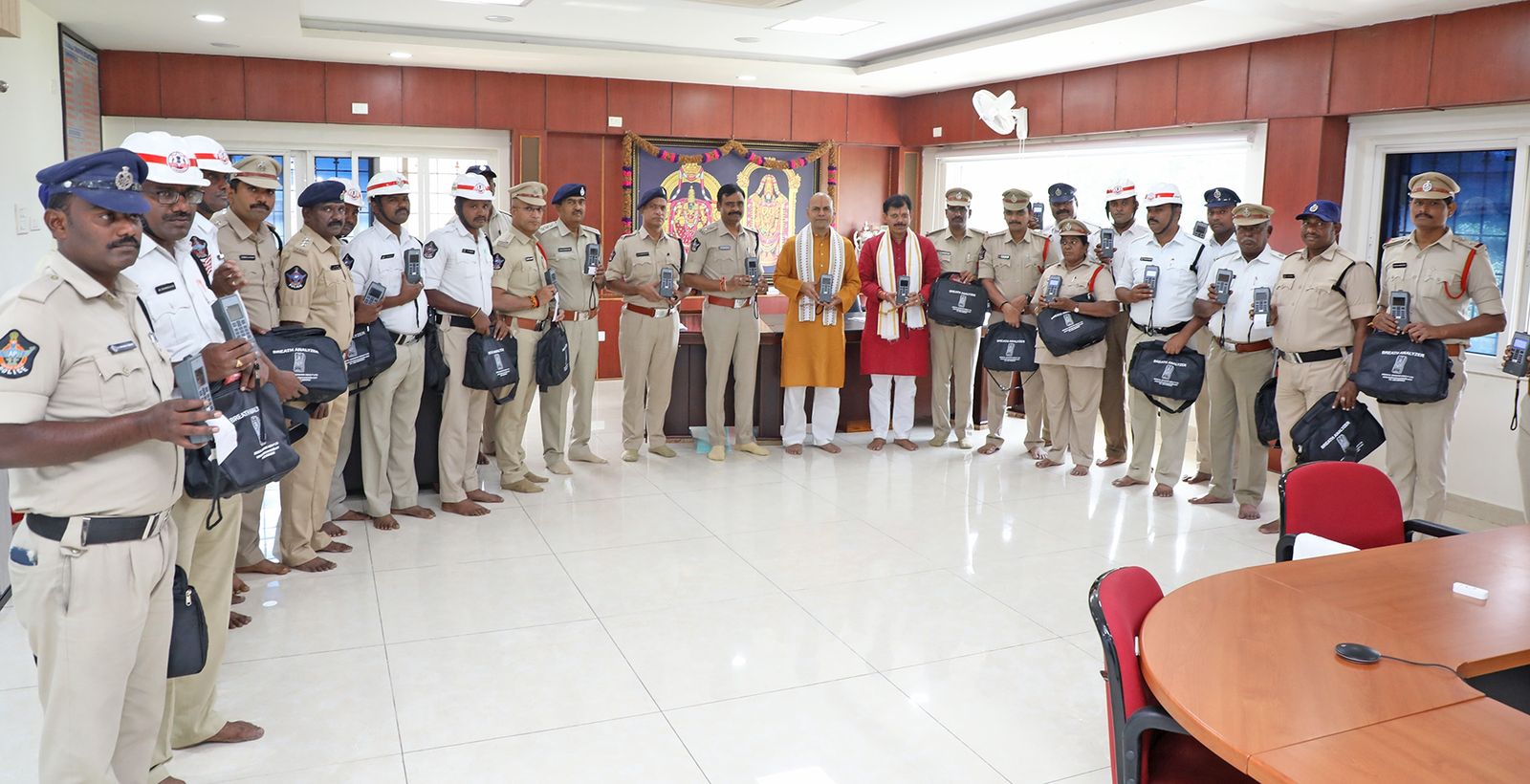 మ‌ద్యం సేవించి వాహ‌నాలు న‌డిప‌తే చ‌ర్య‌లు