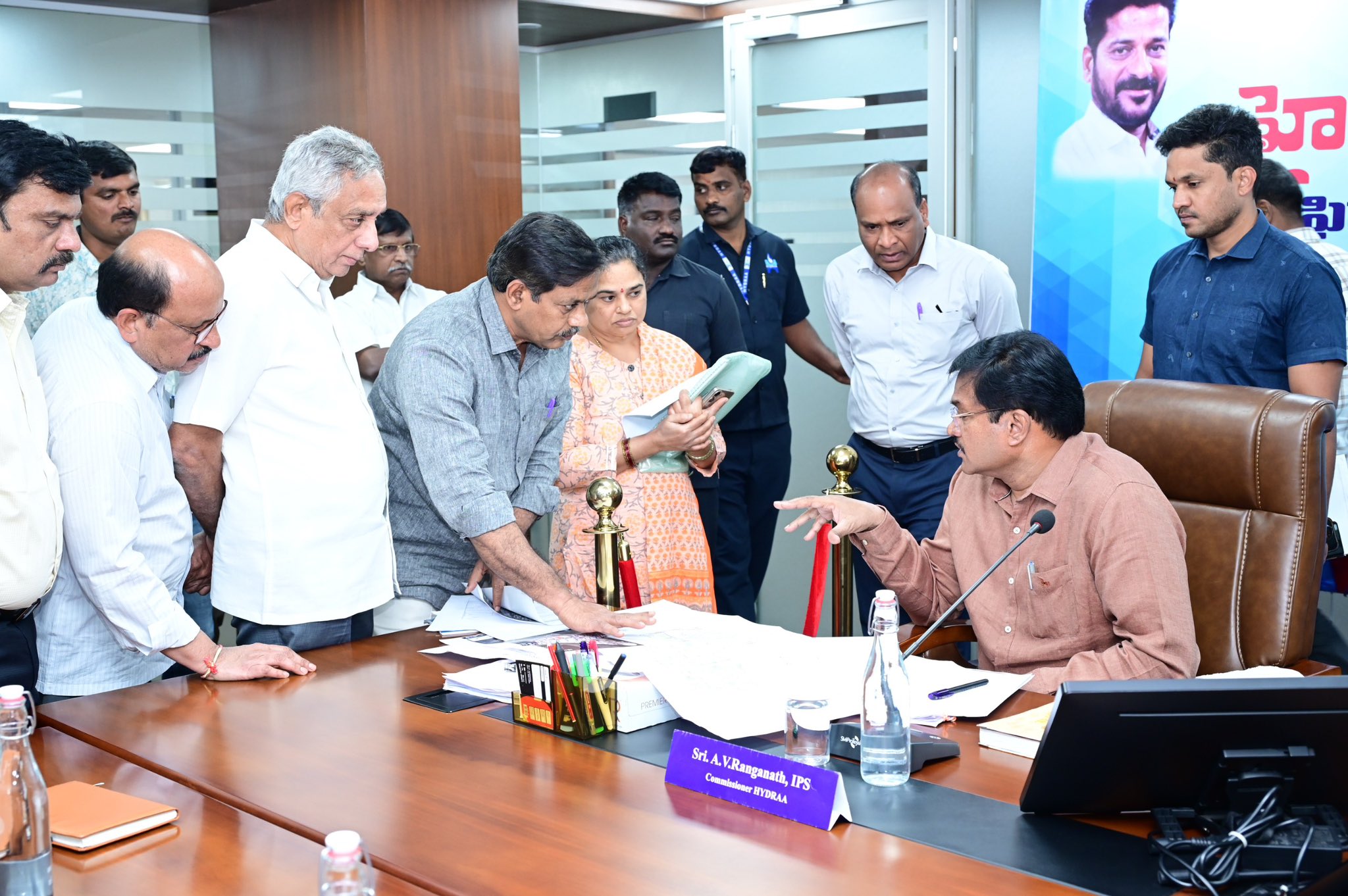 హైడ్రా ప్ర‌జావాణిలో 44 ఫిర్యాదులు