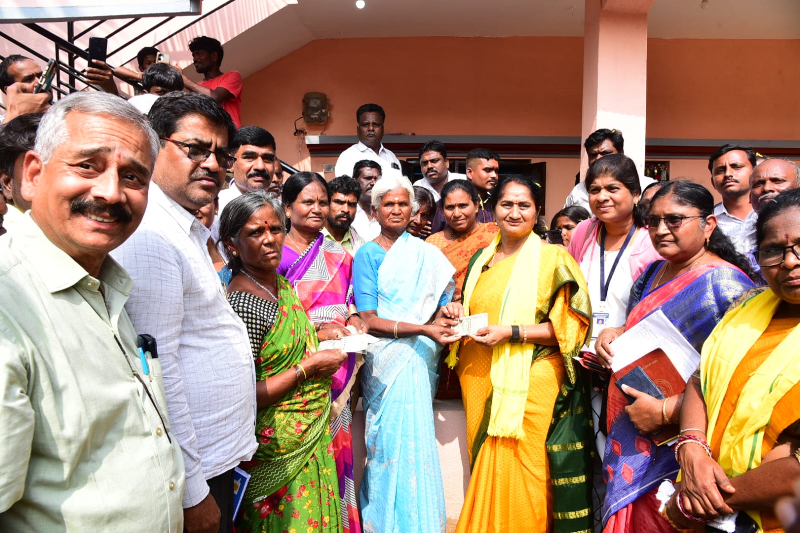 బెదిరింపులకు పాల్పడితే ఇక జైలుకే