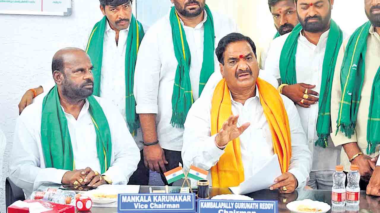 క‌విత.. కాంగ్రెస్ లో చేరినా ఆశ్చర్య పోనక్కర్లేదు