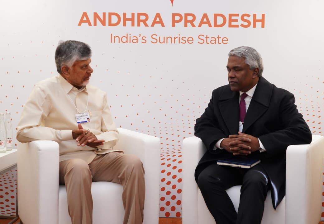 గూగుల్ క్లౌడ్ సీఈఓ థామ‌స్ కురియ‌న్ తో బాబు భేటీ