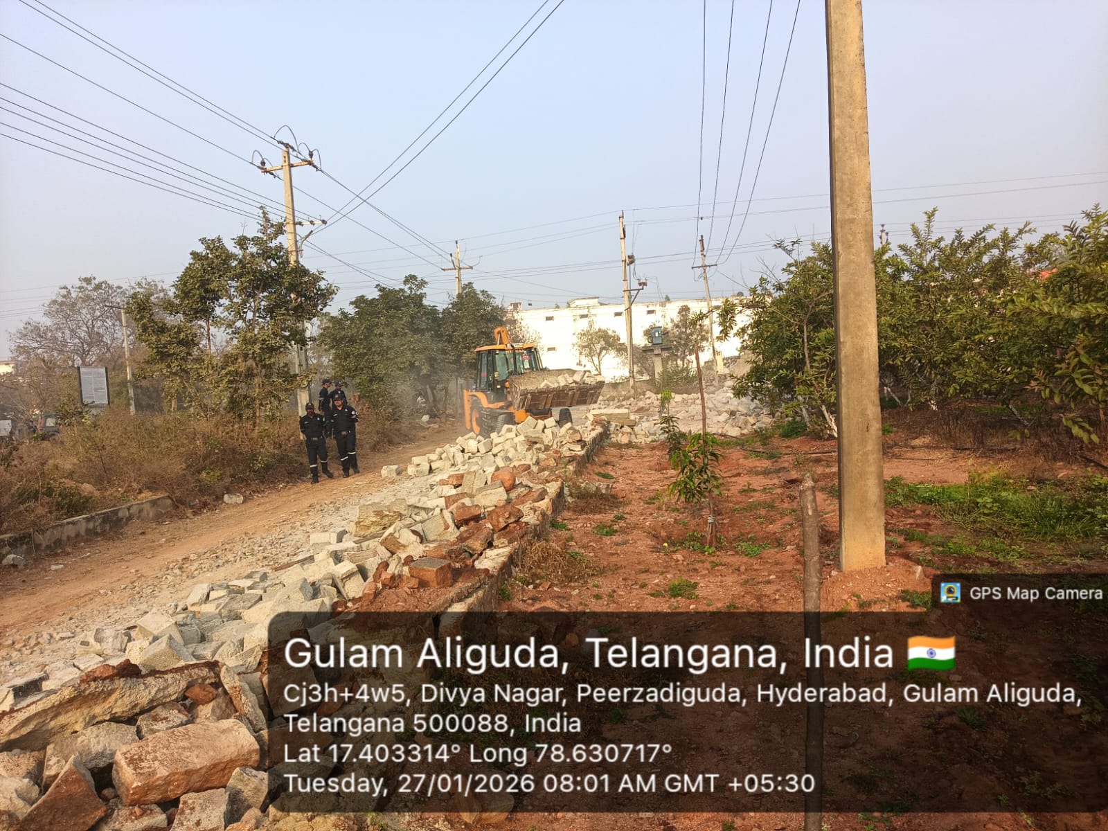 కాచవాణి సింగారంలో రహదారి ఆక్రమణపై చర్యలు