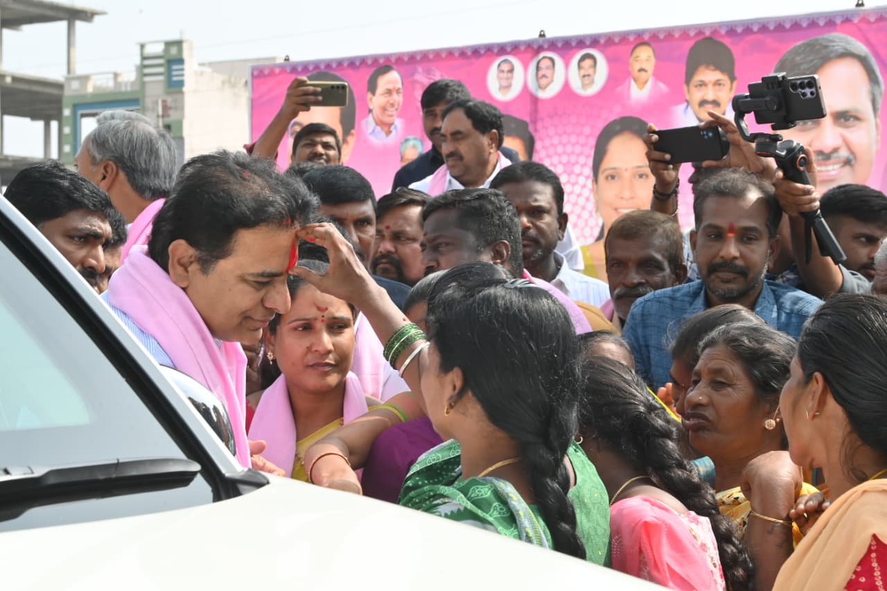 పొంగులేటిని ఏకి పారేసిన కేటీఆర్