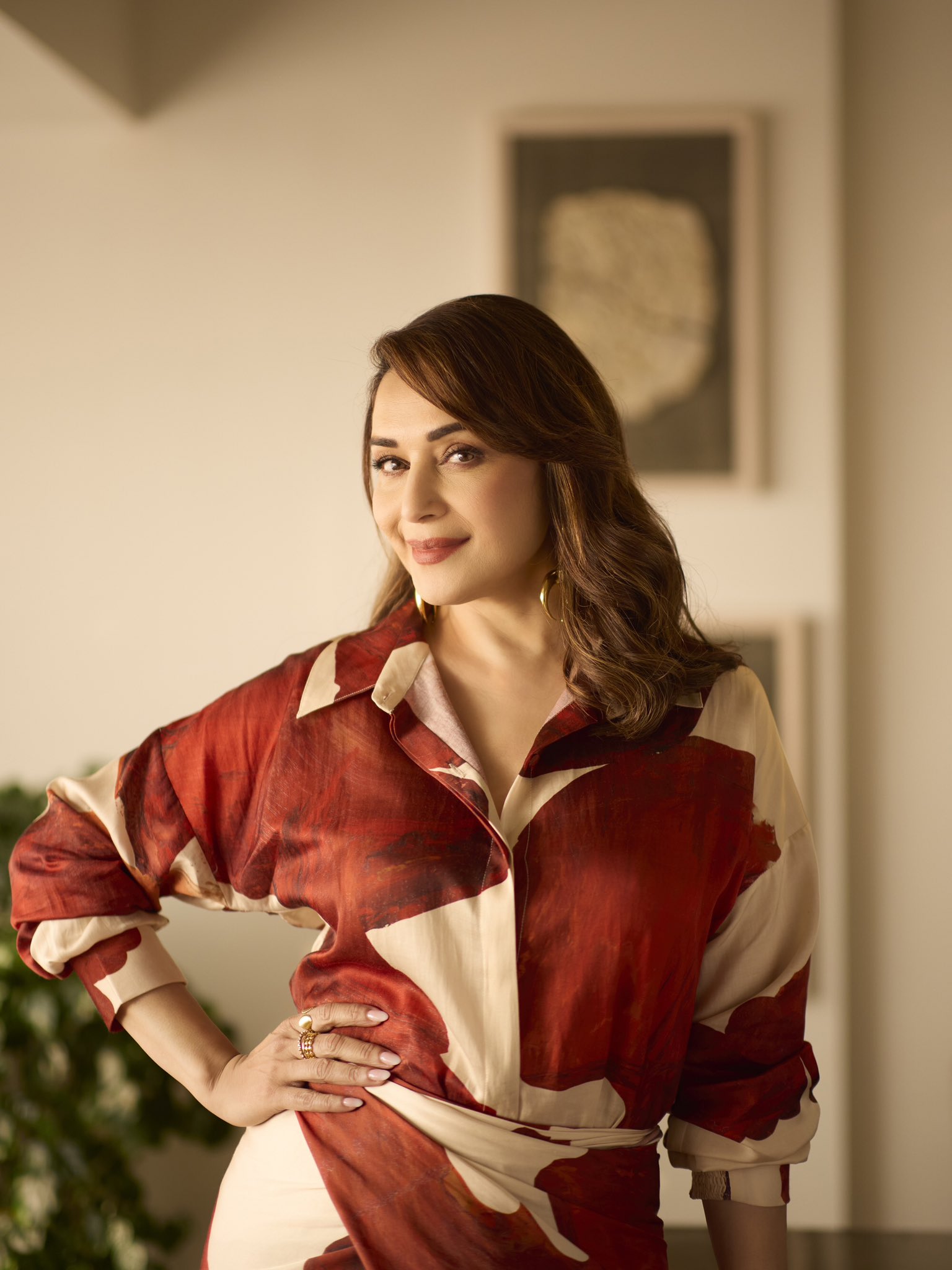 త‌ళుక్కుమ‌న్న బ్యూటీ క్వీన్ మాధురీ దీక్షిత్