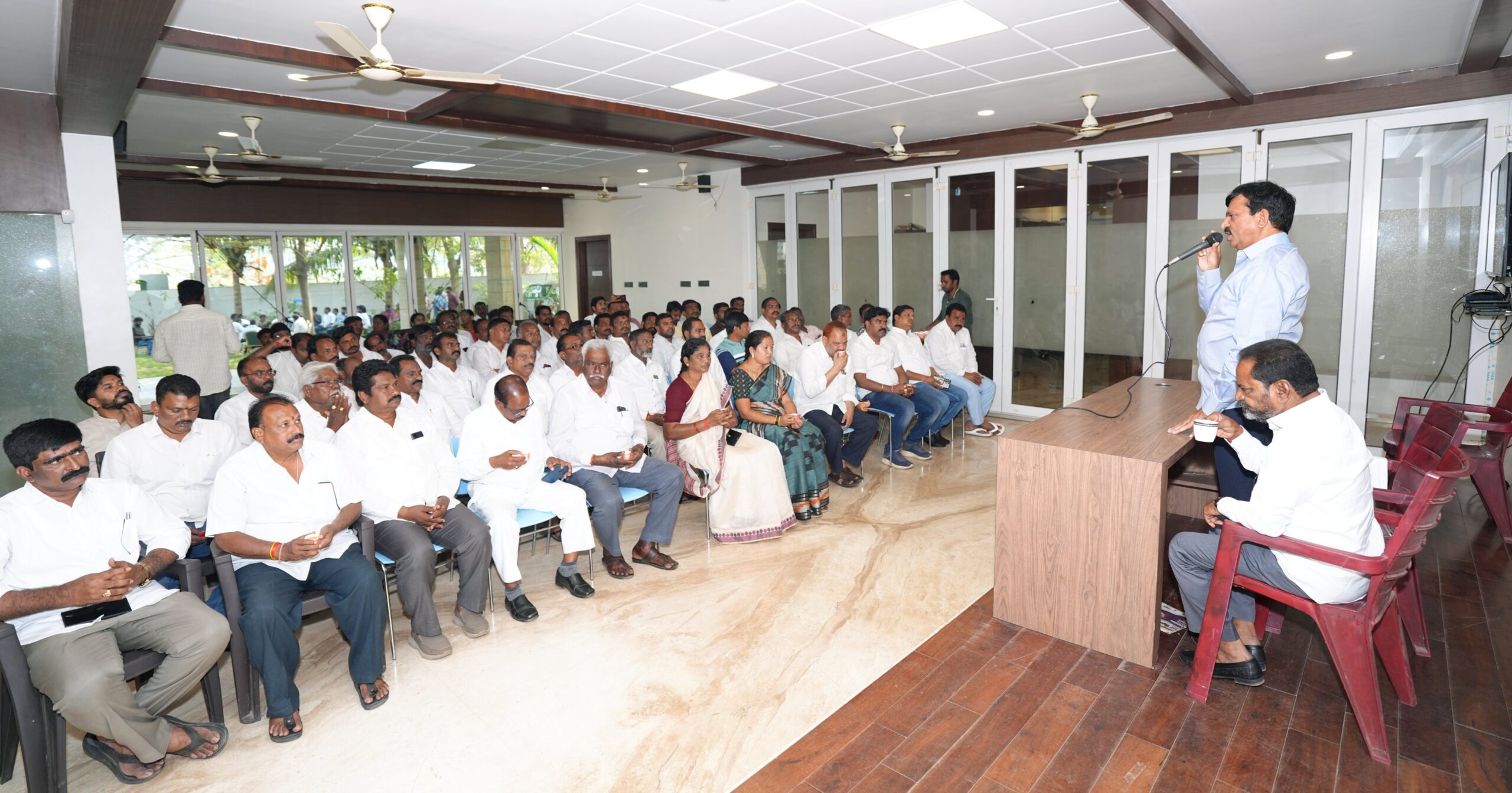 ఖమ్మం ఇలాఖాలో కాంగ్రెస్ జెండా ఎగరాలి