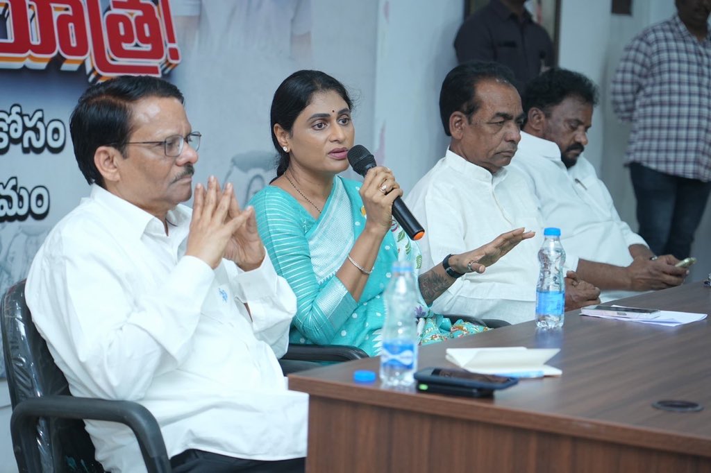 ఉపాధి హమీ చట్టం కోసం కాంగ్రెస్ యుద్ధం