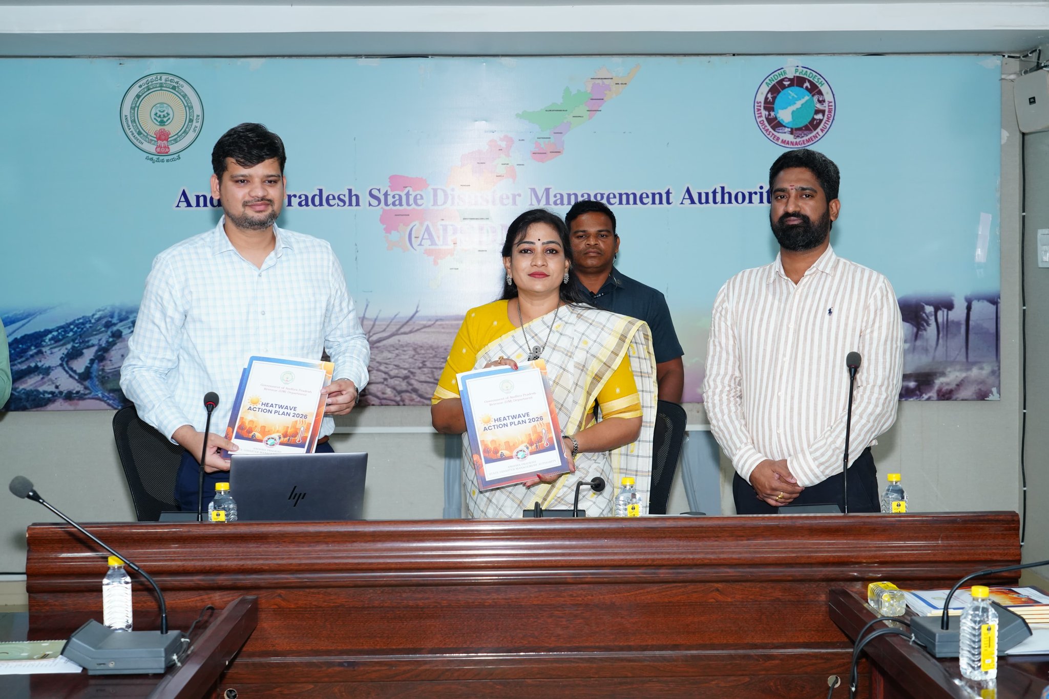 వ‌డగాల్పుల ప‌ట్ల అప్ర‌మ‌త్తంగా ఉండాలి