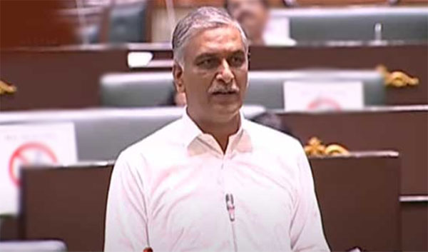 గులాబీ నేతలపై ఖాకీల అక్రమ కేసులు