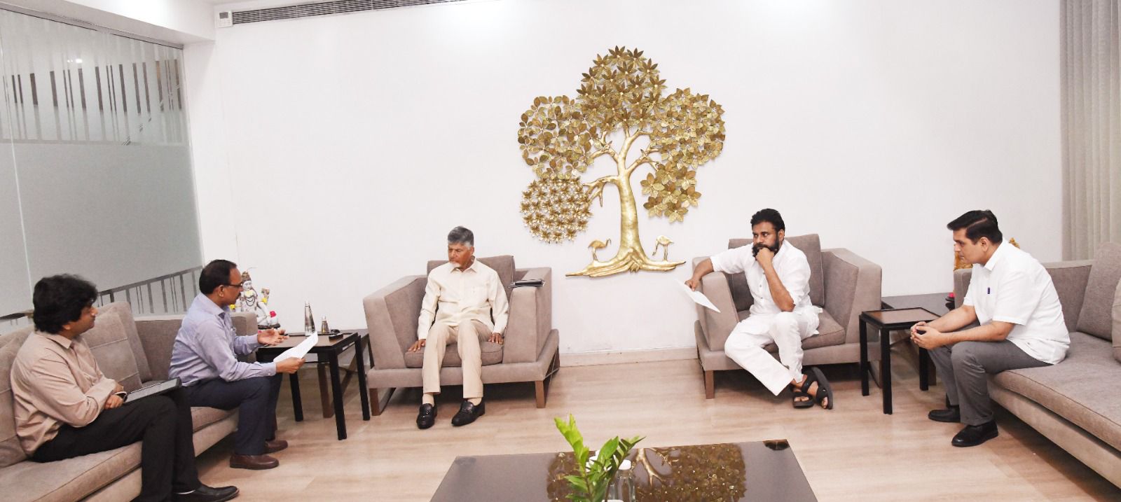 గ్రామాల అభివృద్ధికి సంపూర్ణ సహకారం