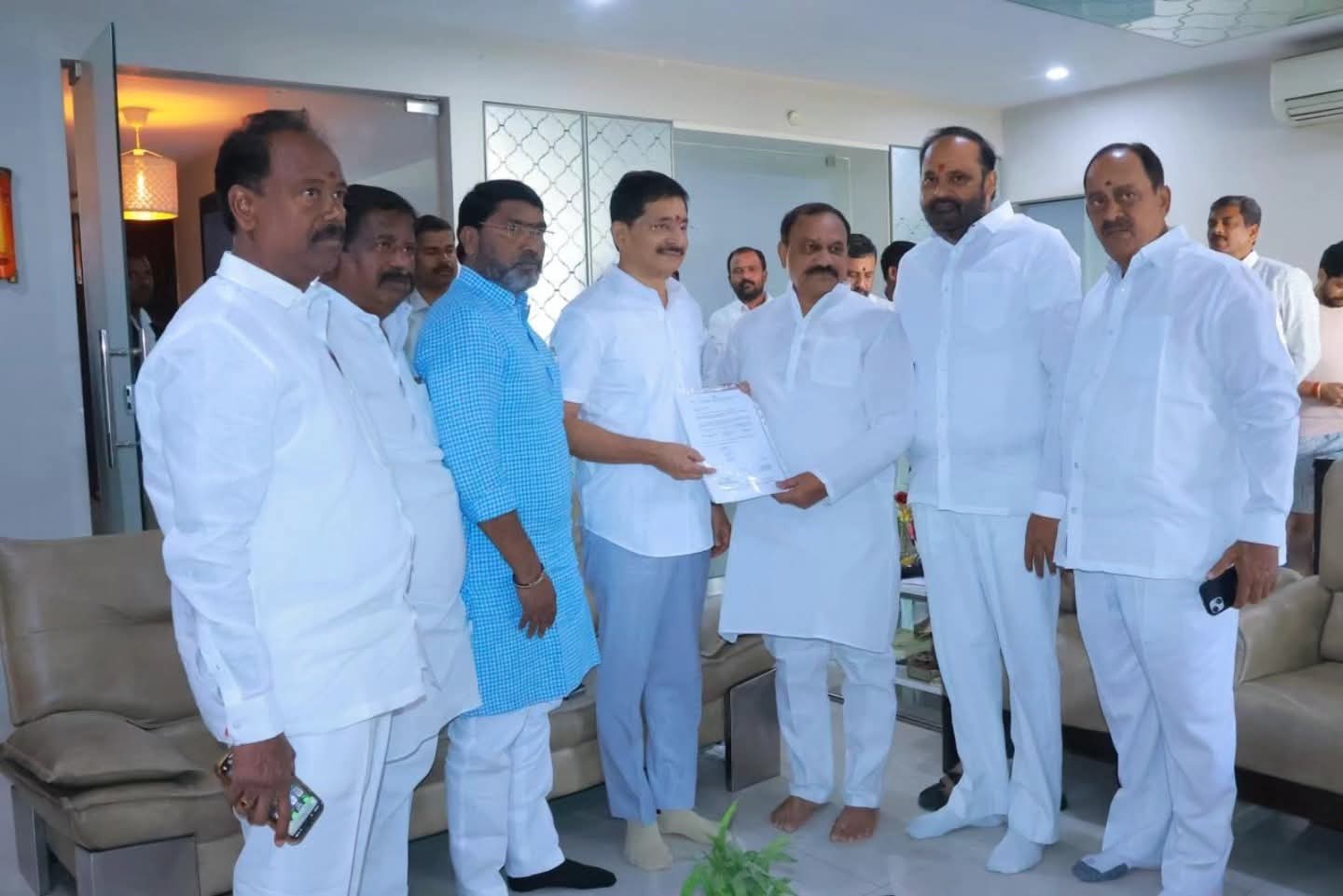 రాజ్య‌స‌భ కాంగ్రెస్ అభ్య‌ర్థిగా వేం న‌రేంద‌ర్ రెడ్డి