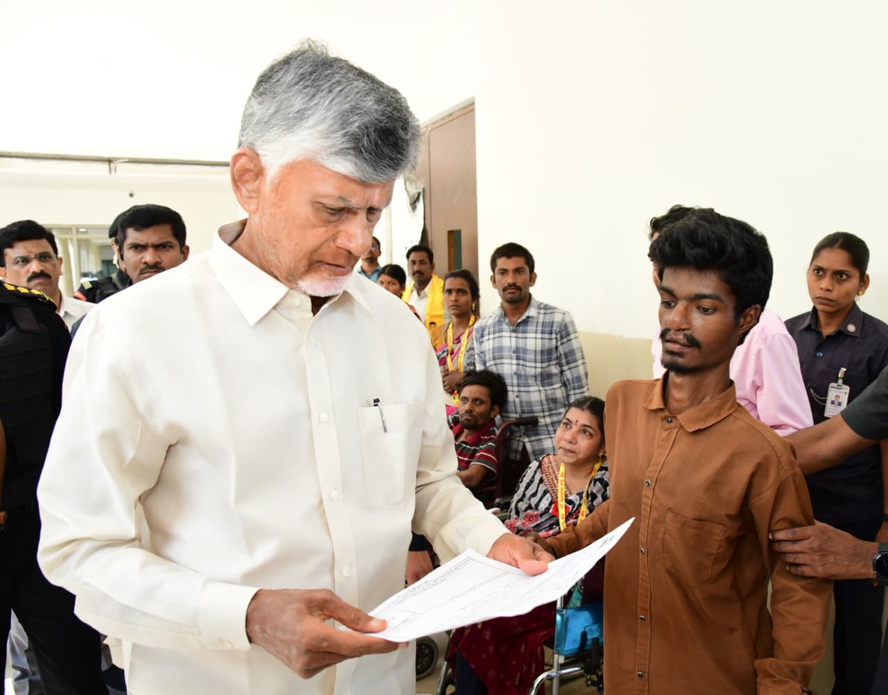 జ‌గ‌న్ రెడ్డిపై భ‌గ్గుమ‌న్న చంద్ర‌బాబు నాయుడు