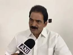 లౌకిక వాదానికి నియంతృత్వానికి మ‌ధ్య పోటీ