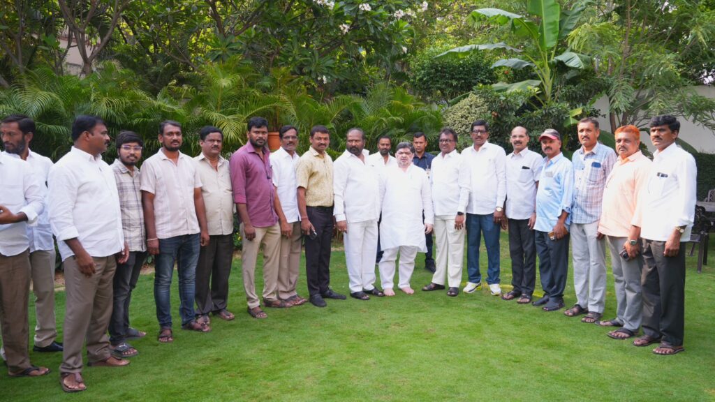 newsseals-Ponnam
