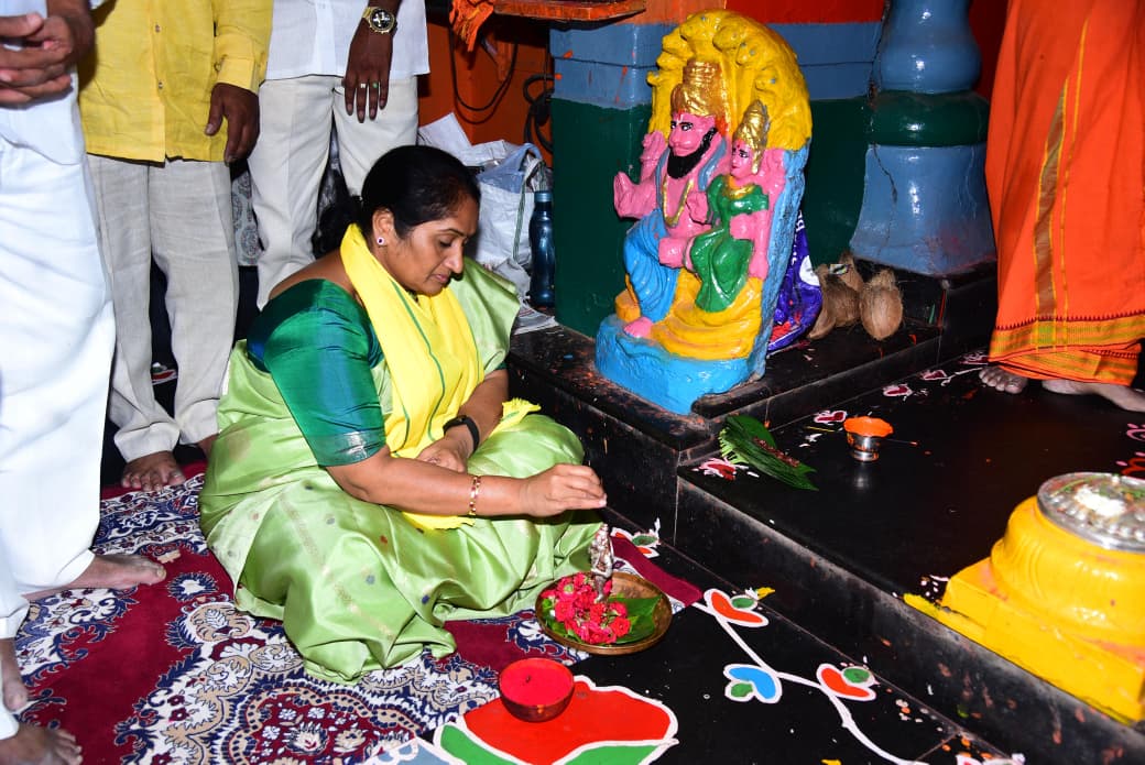 ఘనంగా చంద్రన్న జన్మదిన వేడుకలు