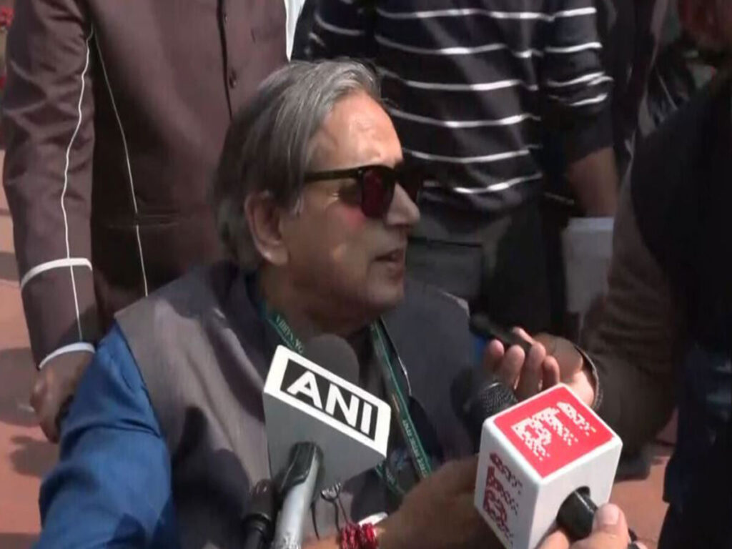 newsseals-ShashiTharoor