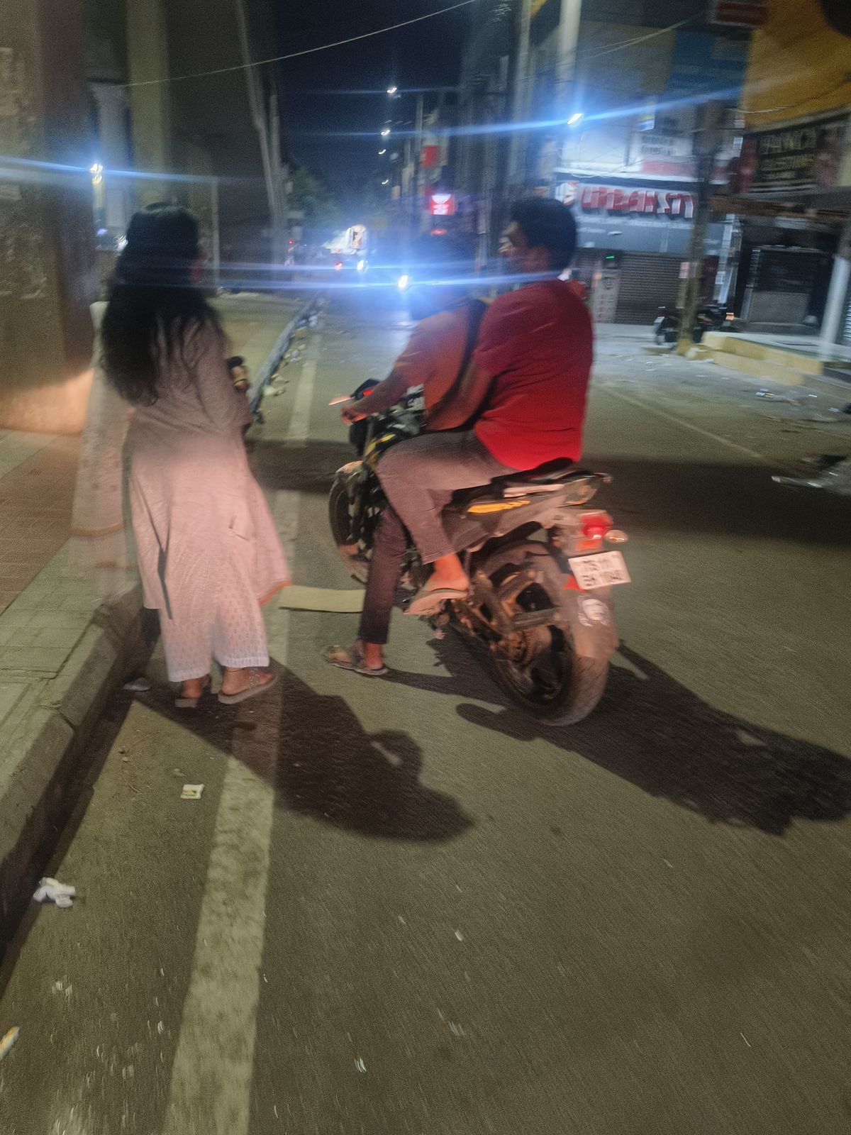 పోలీస్ క‌మిష‌ష‌న‌ర్ సుమ‌తికి వేధింపులు