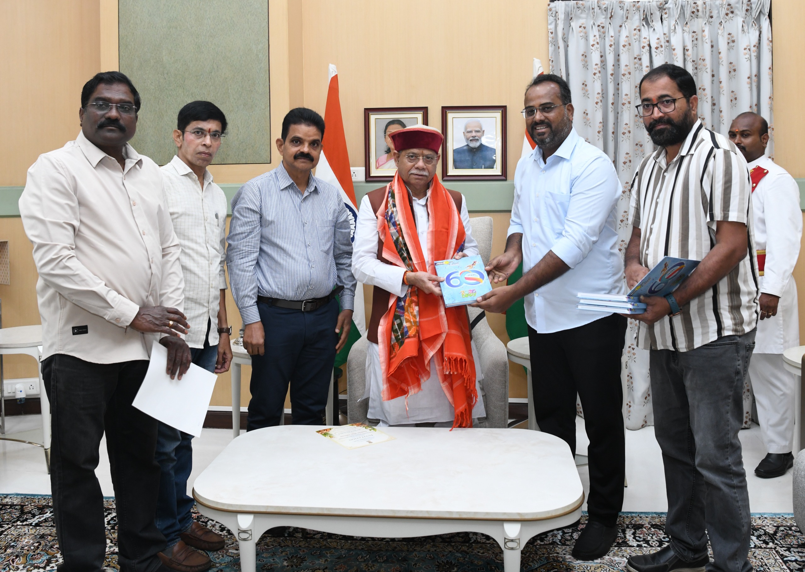 గవర్నర్ కు ప్రెస్ క్లబ్స్ ఫెడరేషన్ ఆఫ్ ఇండియా ఆహ్వానం