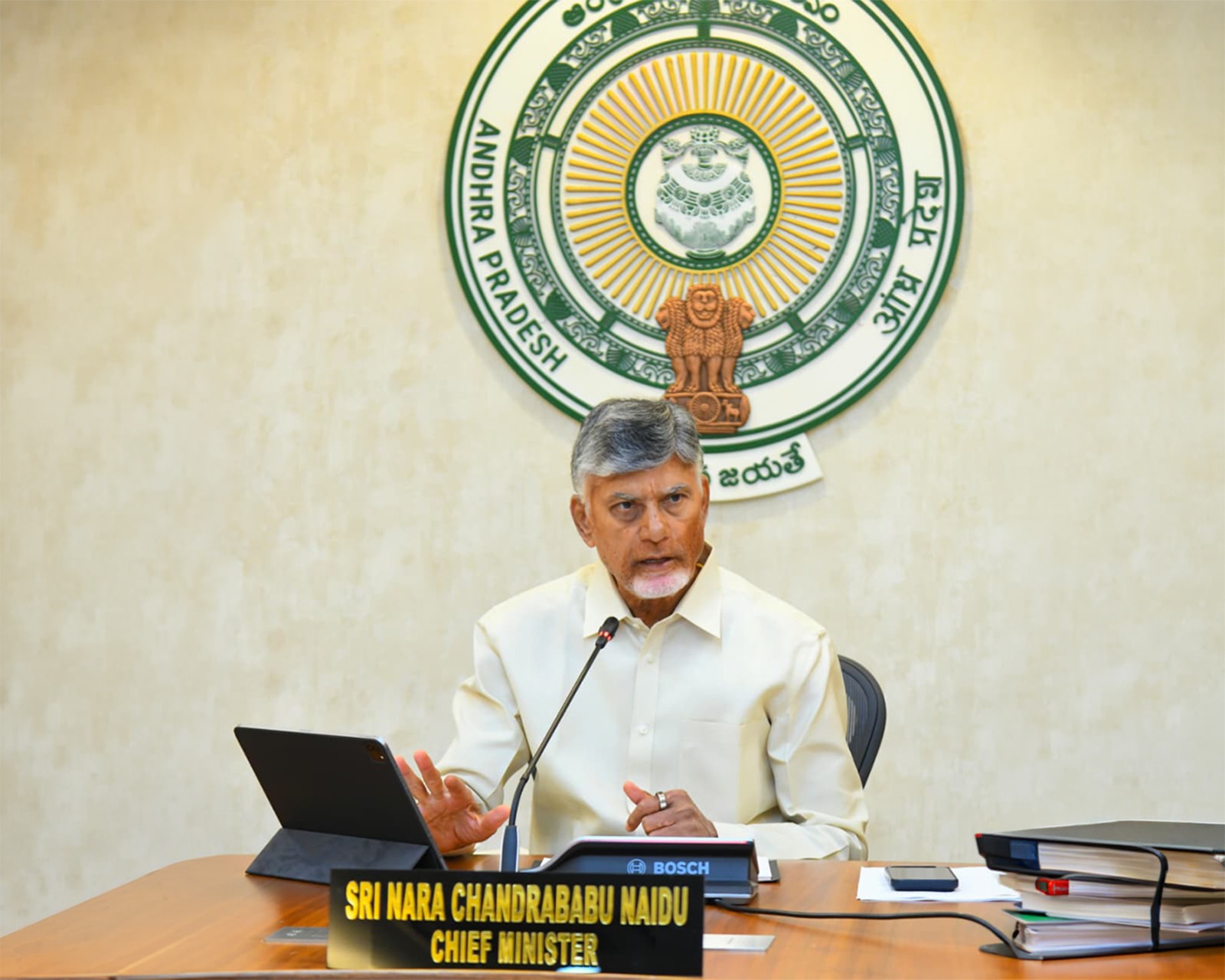 అమ‌రావ‌తి నిర్మాణ ప‌నులు వేగ‌వంతం చేయాలి