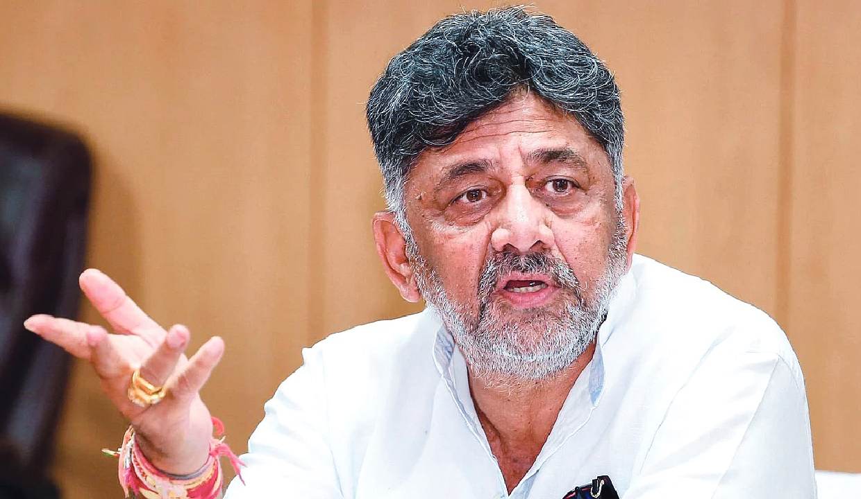 రాజకీయాల్లో రాజీనామాలు సహజం : సీఎం