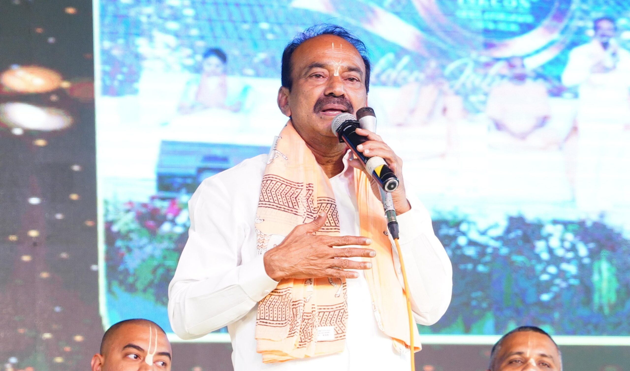 ఇస్కాన్ చేస్తున్న సేవ‌లు ప్ర‌శంస‌నీయం : ఈట‌ల