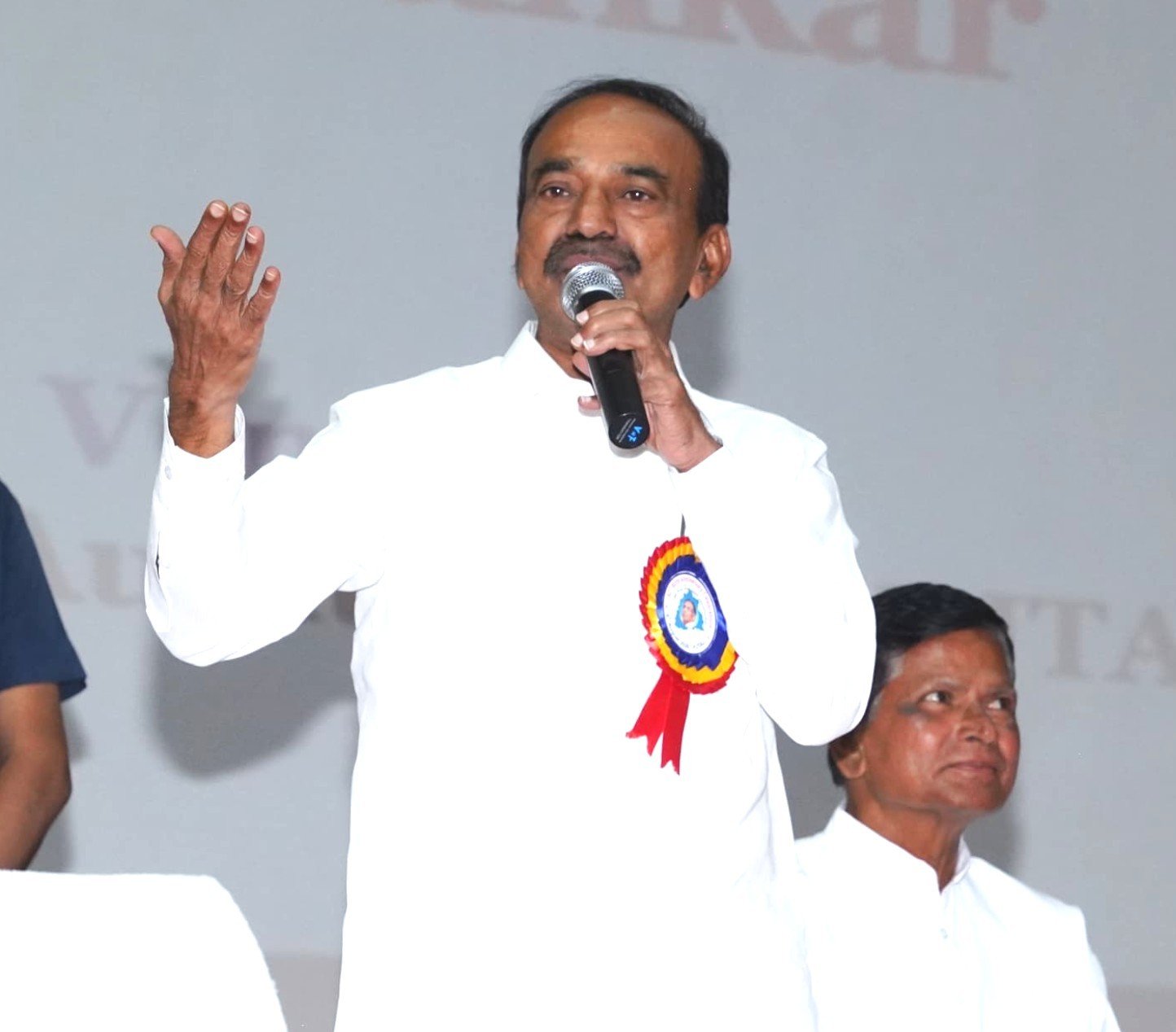 తెలంగాణ కోరుకున్నది నియంతృత్వం కాదు