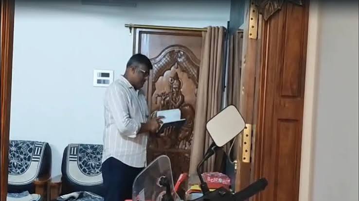 డిప్యూటీ ఈవో లోకనాథం నివాసంలో ఏసీబీ రైడ్స్