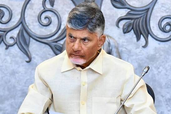 టీడీపీ హయాంలో ప్రశ్నపత్రాల లీకేజీలు లేవు