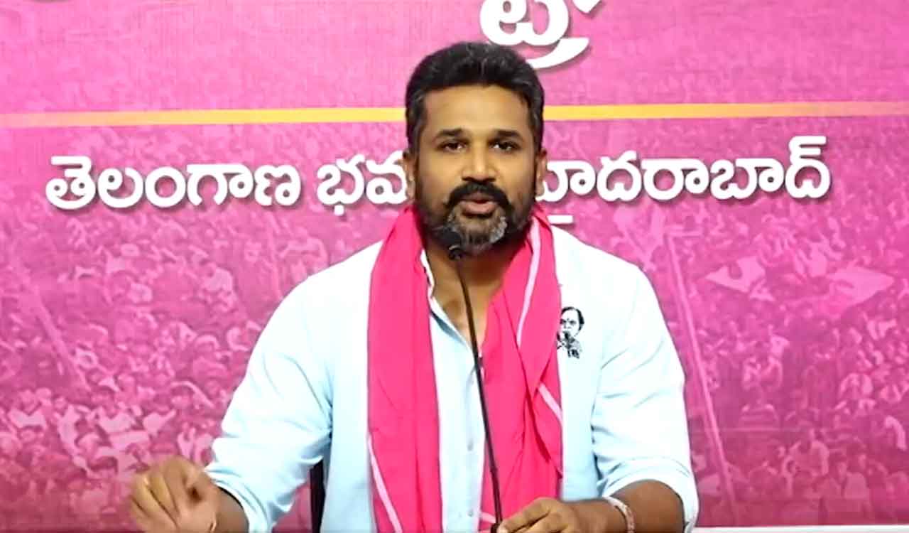 బ్లాక్ మ‌నీని వైట్ గా మార్చుకుంటున్న రేవంత్ రెడ్డి