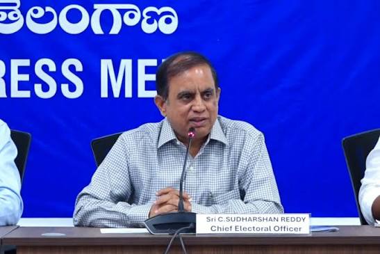 త‌ప్పుడు ద‌ర‌ఖాస్తుల‌పై సీఈఓ సీరియ‌స్